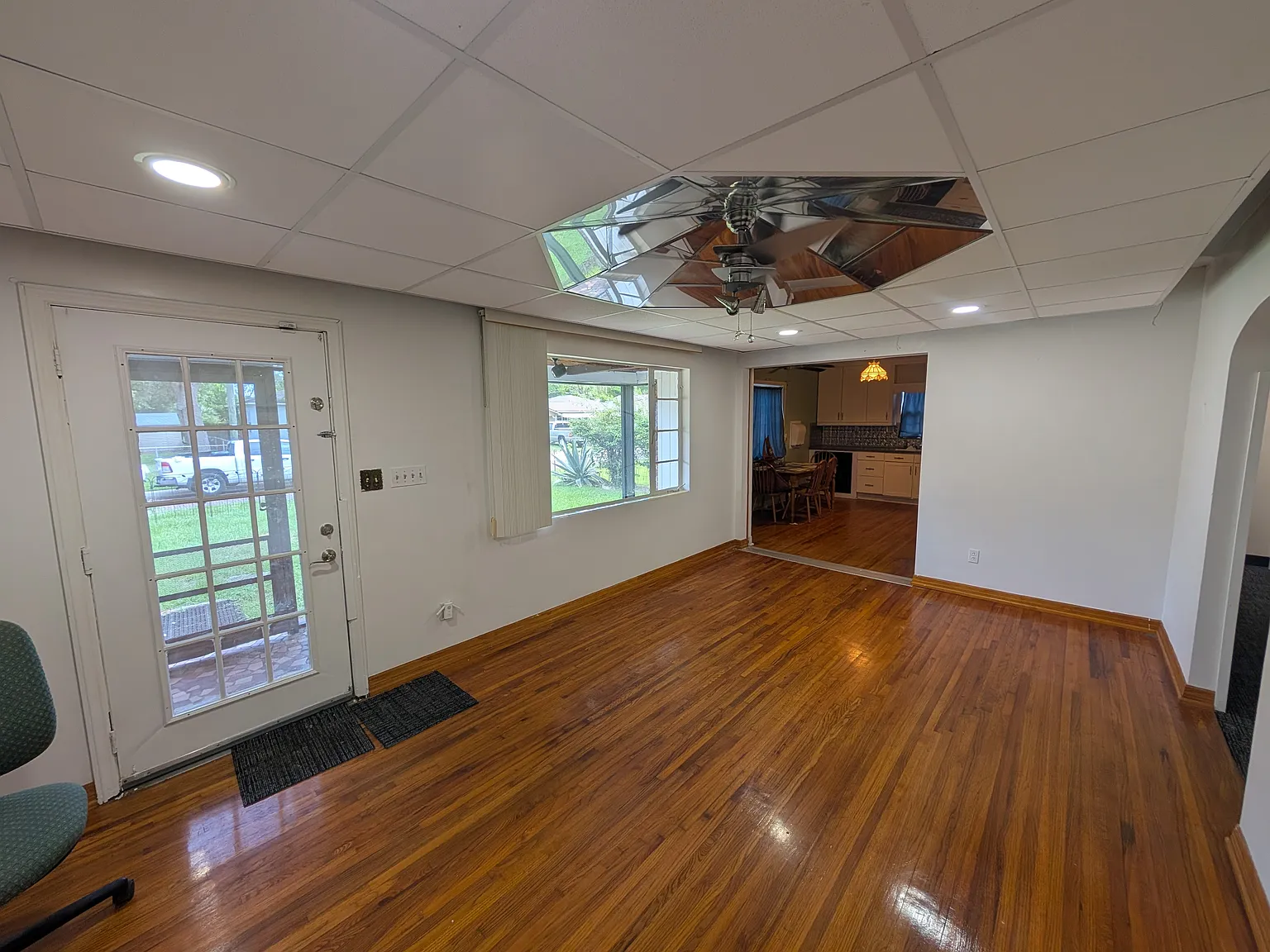 3 bed, 1500 sqft, $1,925 — Photo 4