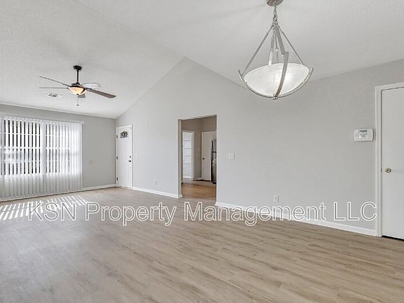 5th image of 129 Finn Cir