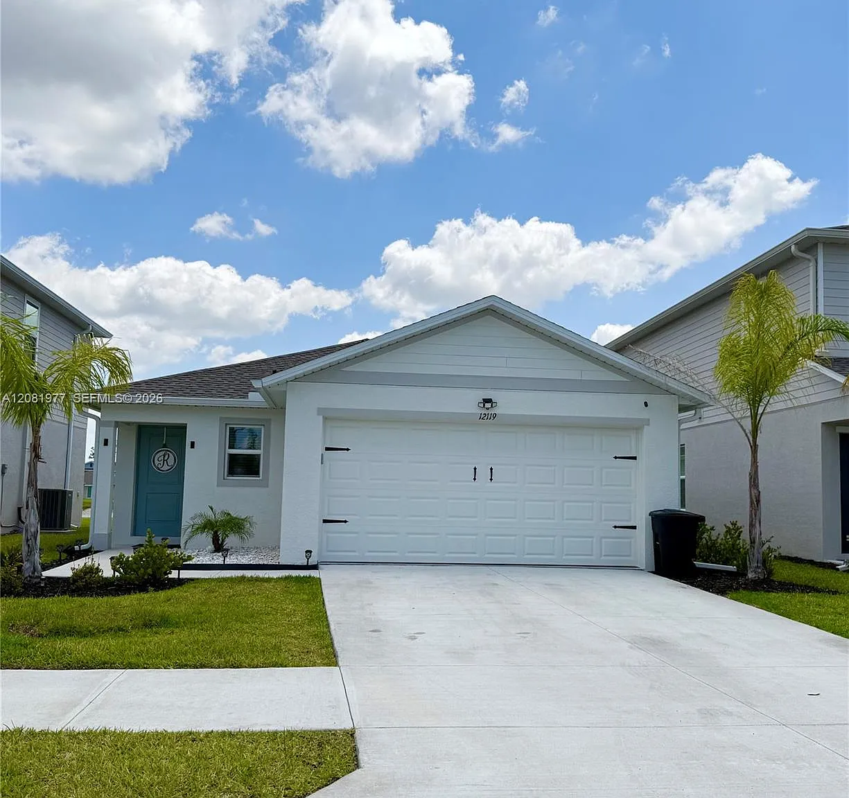 3 bed, 2.0 bath, 1429 sqft, $2,500 — Photo 1