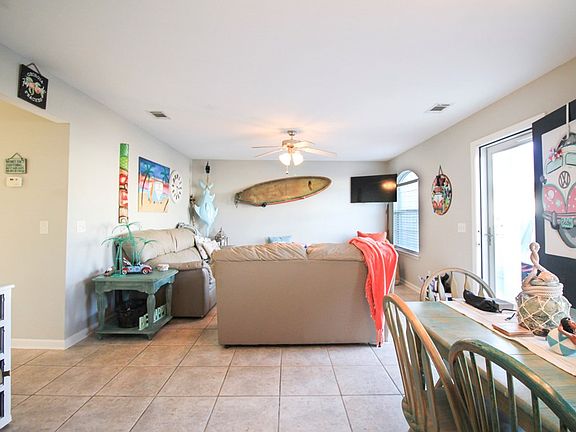 4th image of 1016 15th St Unit 4B