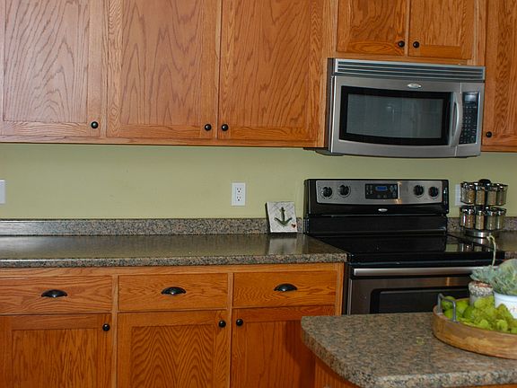 5th image of 115 Camden Pl