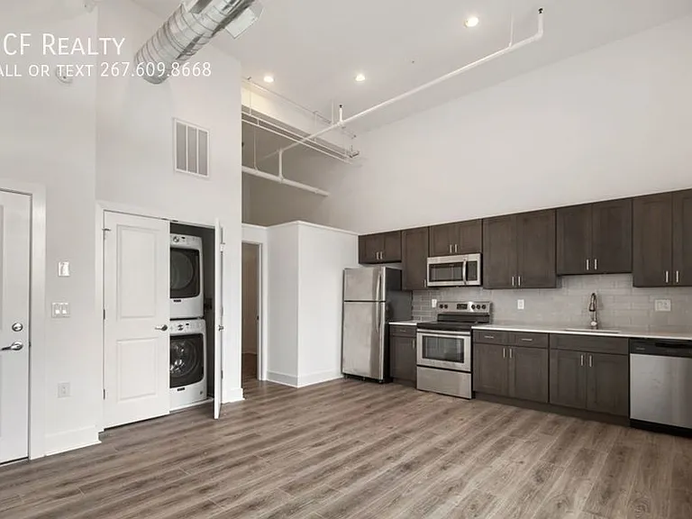 1705 Jackson St #8 — Photo 3