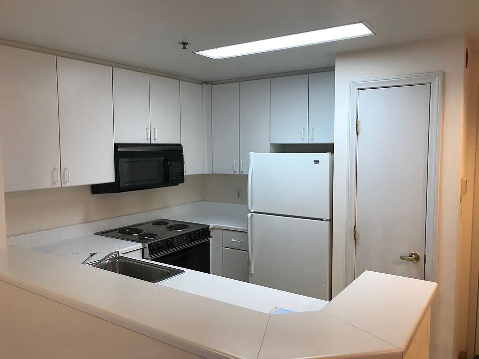 1st image of 240 Lombard St APT 627