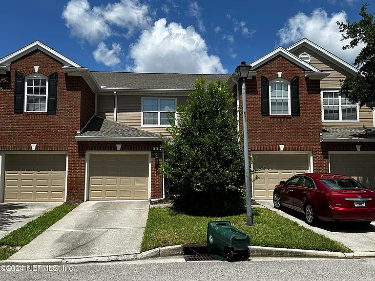 4182 Marblewood Ln — Photo 2