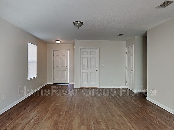 2nd image of 8066 Hastings St
