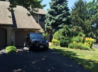7 Golf Club Dr, Langhorne, PA