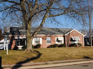 2030 Chaney Rd, Dubuque, IA 52001