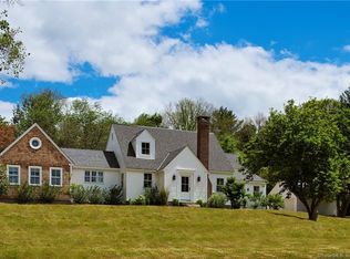 446 Wells Hill Rd, Lakeville, CT 06039