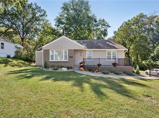 5323 Klamm Rd, Kansas City, KS 66106