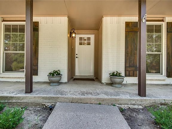 3rd image of 11009 Fern Hollow Dr