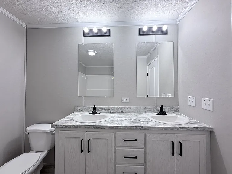 29800 Guilford Cir #256 — Photo 10