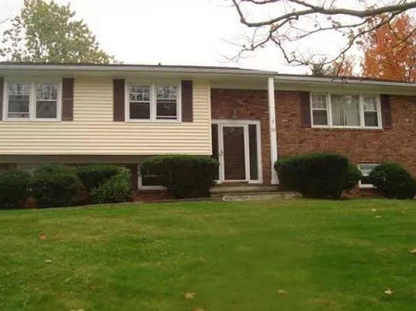 22 Crest Rd, New Providence, NJ 07974