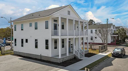89 Fishburne St Photo 1