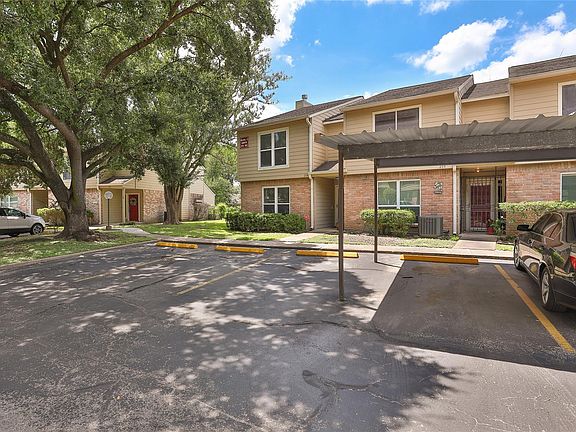 2nd image of 5005 Georgi Ln APT 214