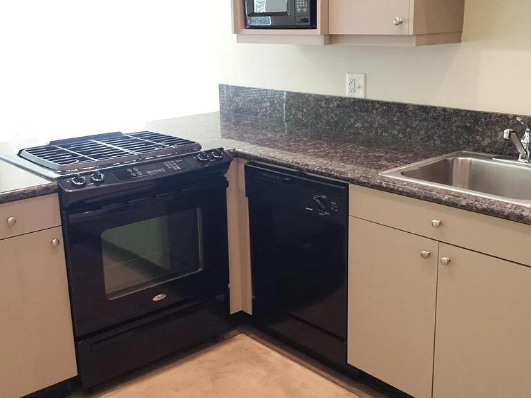 2186 Ruskin St #1 — Photo 6