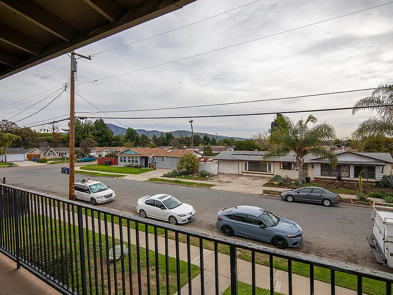 Lanai Village Apartments — Photo 19