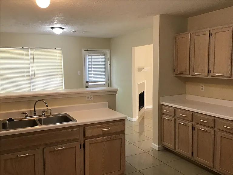 11802 Sunny Stream Dr — Photo 12