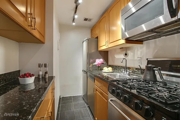 Sold by Corcoran | media 13