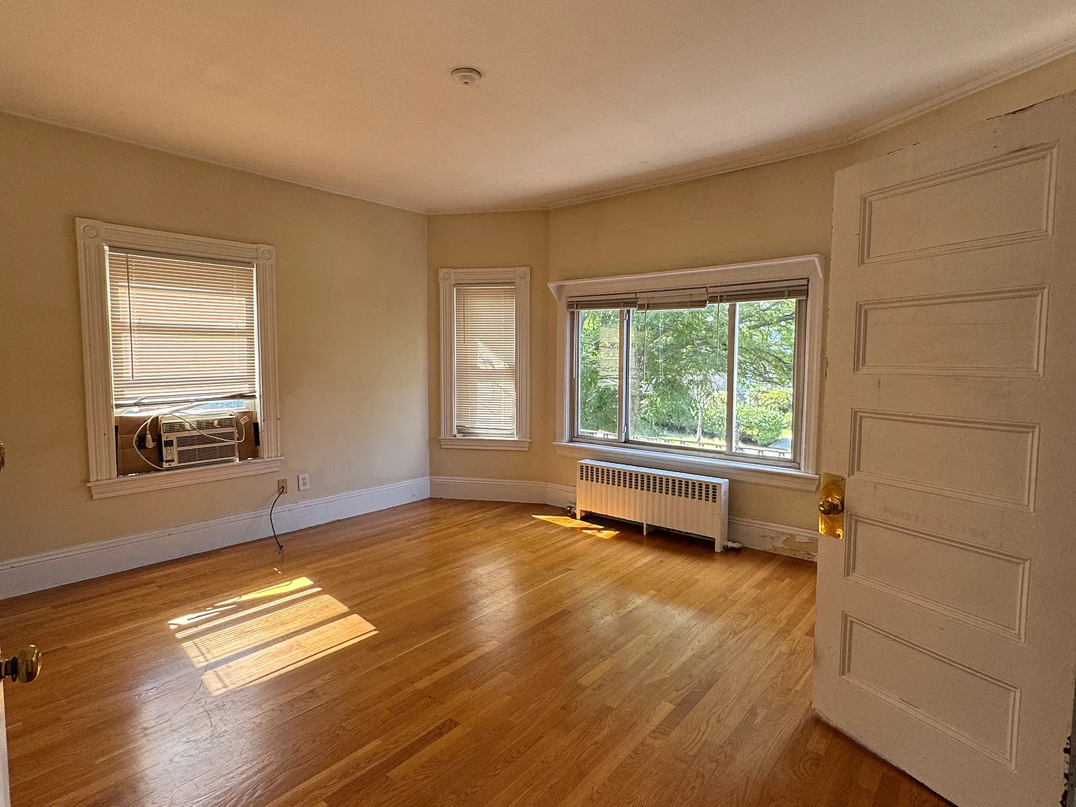 3 bed, $3,600 — Photo 1