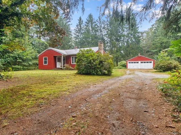 446 Norwich Westerly Road, North Stonington, CT 06359