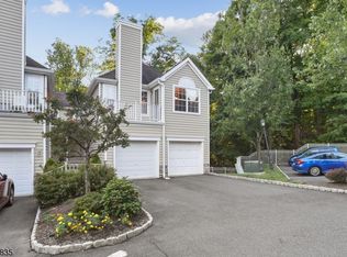 23 Springholm Dr, Berkeley Heights, NJ 07922