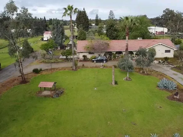 12810 Trieste Dr, Madera, CA 93636