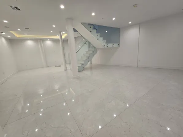 1406 Ocean Parkway image 9 of 14