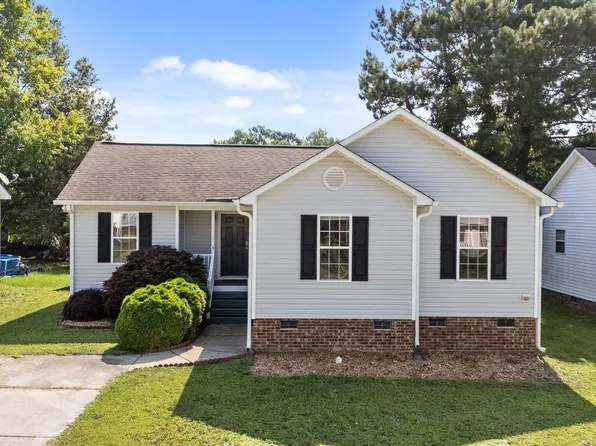 629 Avondale Dr, Clayton, NC 27520