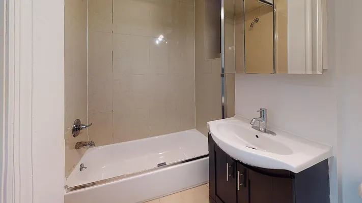 Rented by Bond New York | media 29