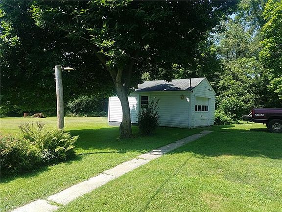 3rd image of 111 W Tempalena Ave