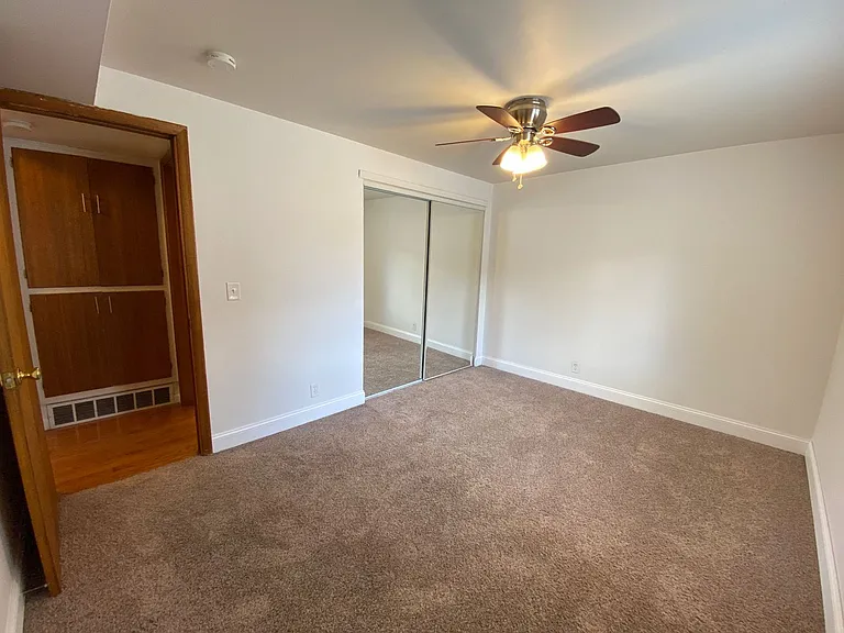 Summit St 1770 1770 — Photo 29