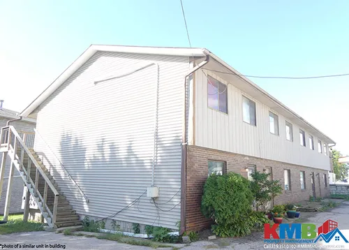 215 W Marengo Rd #8 Photo 1