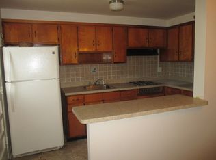 8171 Mid Haven Rd, Dundalk, MD 21222