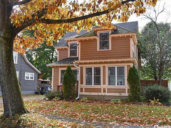 3rd image of 44 Clyde Ave