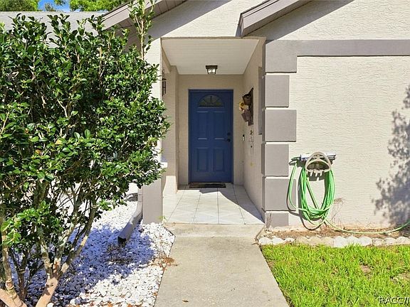 4th image of 11 Lidflower Ct