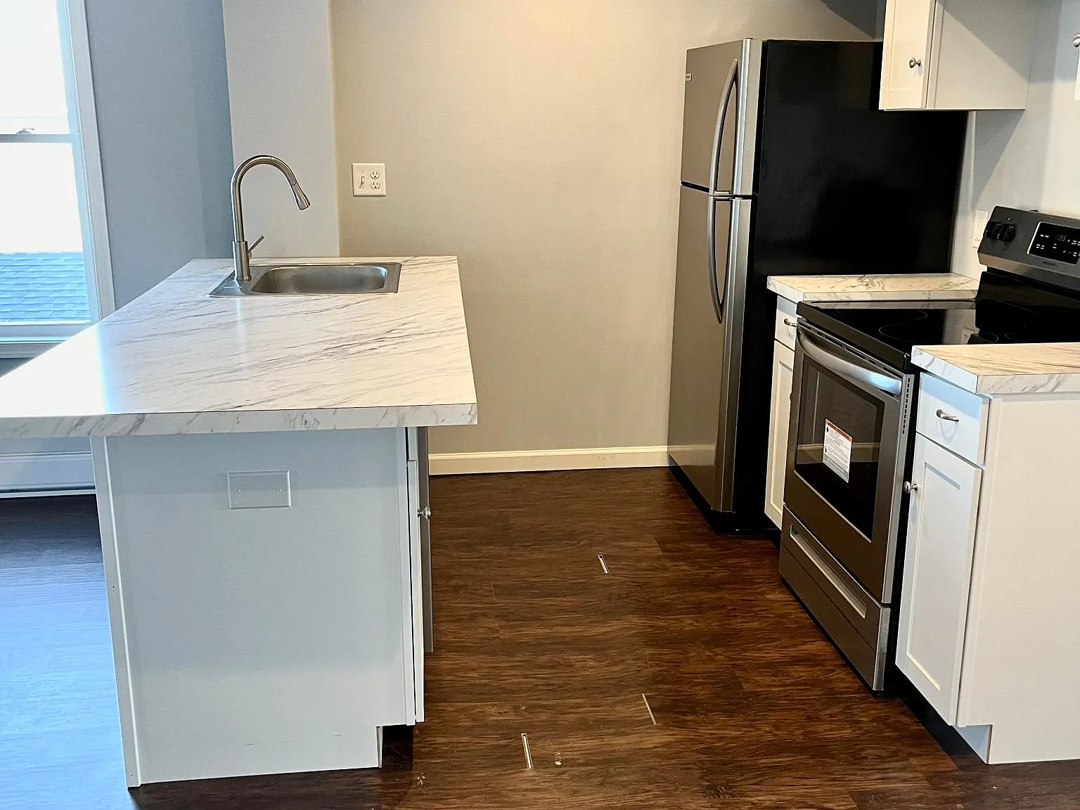 2 bed, $1,600 — Photo 3