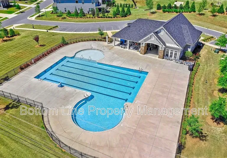 9576 Herringbone Ln NW — Photo 9
