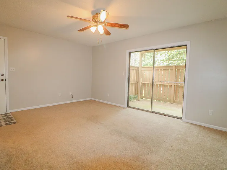 1645 Cedarview Ct #0 — Photo 5