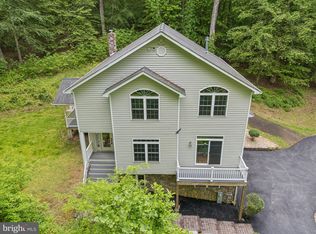 1000 Gomoljak Ln, Annapolis, MD 21401
