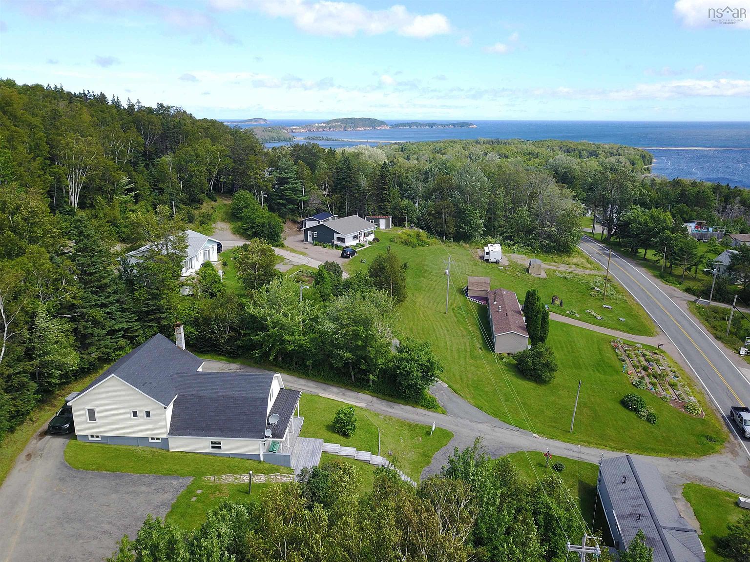 7 Donovan Dr, Ingonish Beach, NS B0C 1L0 MLS 202314504 Zillow