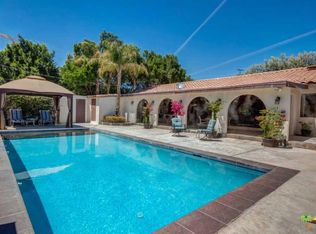 469 W Via Escuela, Palm Springs, CA 92262