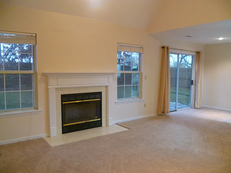 3530 Churchill Dr — Photo 10