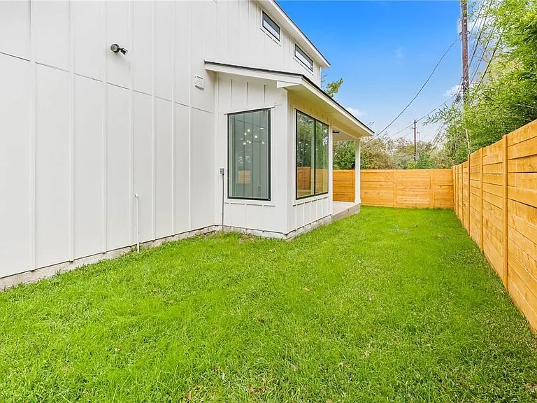 3321 Hemlock Ave #2 — Photo 38