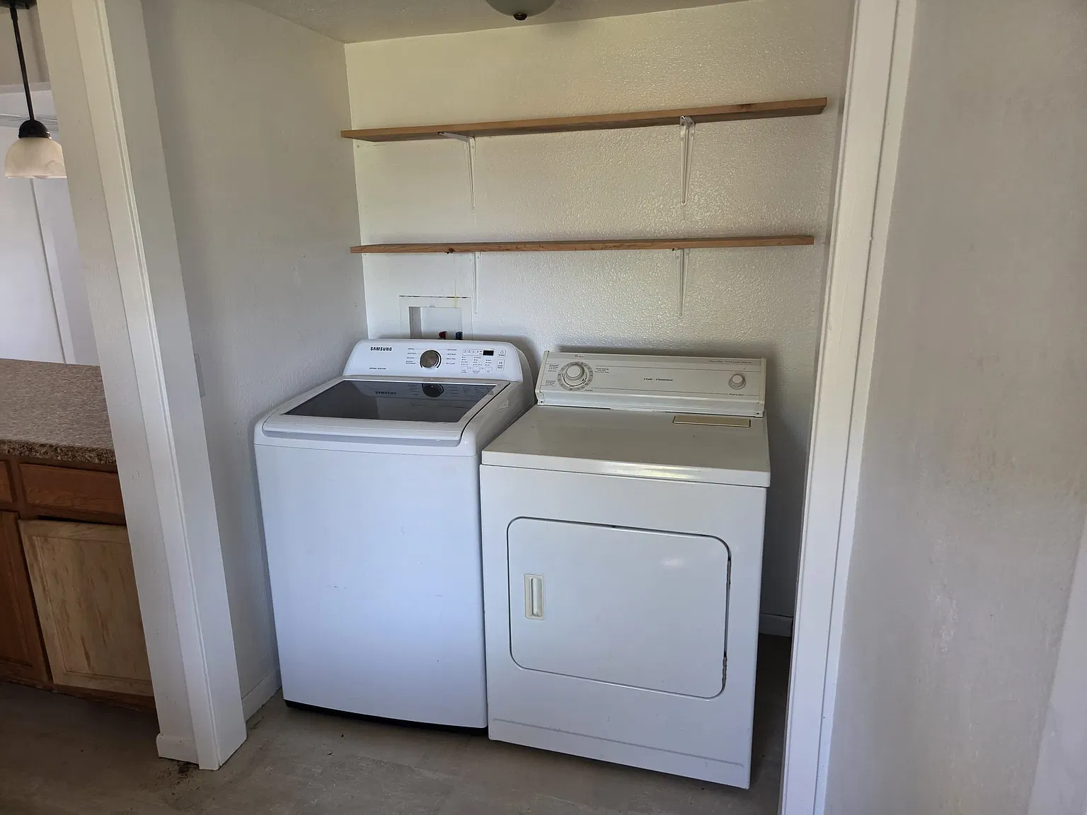 3 bed, 900 sqft, $1,600 — Photo 4