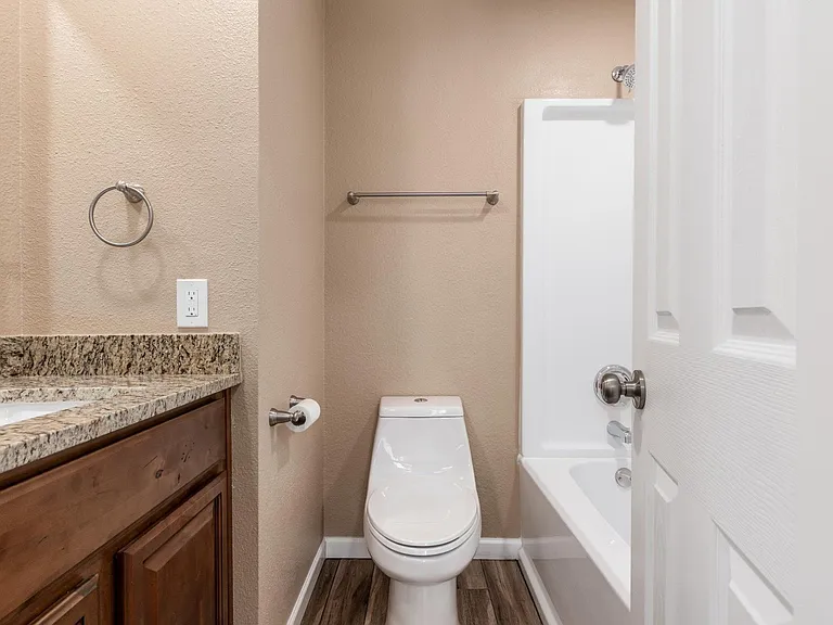 11640 N 51st Ave #216 — Photo 26