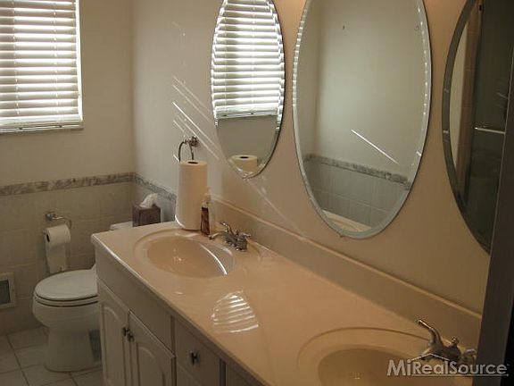 3rd image of 5630 Althea St