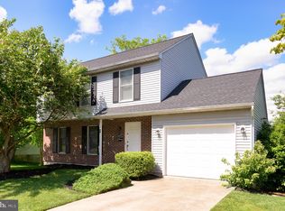 16 Tarcote Ct, Newark, DE 19702