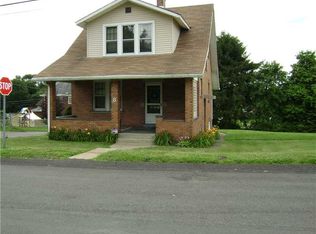 8 Sarah St, Carnegie, PA