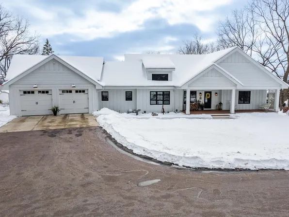 1210 Crawford St, Baraboo, WI 53913