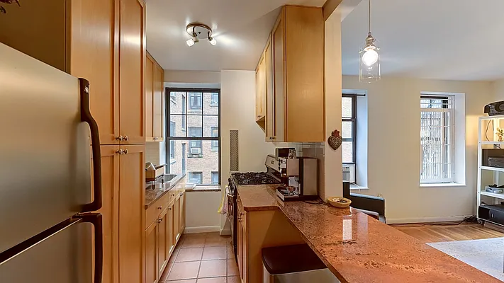 Rented by Emor Management Inc. | media 15